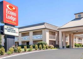 Econo Lodge Inn and Suites East Knoxville