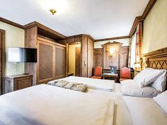 ホテル アルピナ ゼルデン アダルツ オンリー 写真