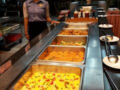 ロイヤル ツインズ ホテル 写真