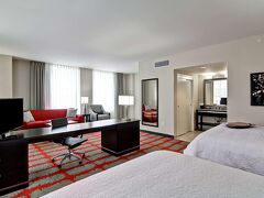 ハンプトン イン&スイーツ シンシナティ ダウンタウン 写真