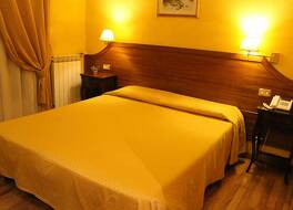 ホテル フィオーリ 写真