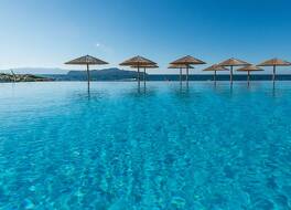 コリンナ マーレ 写真