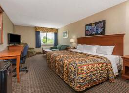 デイズ イン バイ ウィンダム コロンバス インディアナ 写真