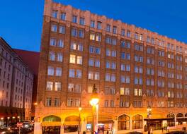 ザ ピックウィック ホテル 写真