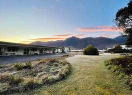 グレーシャー ビュー モーテル 写真