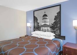 スーパー 8 バイ ウィンダム ブリンクリー 写真