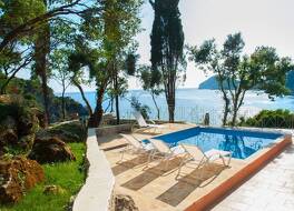 Blue Princess Beach Hotel & Suites