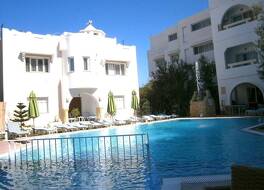 ホテル レジデンス ロマン 写真