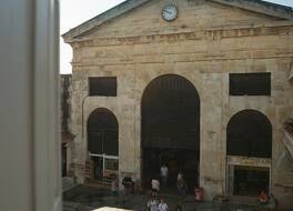 エリア ダリアニ 写真