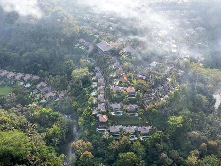 ロイヤル ピタ マハ ホテル 写真