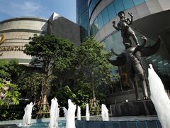 インターコンチネンタル バンコク バイ IHG 写真