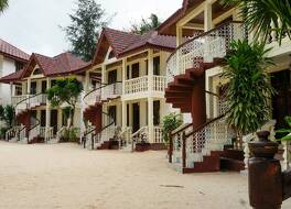 Smiles Beach Hotel 写真