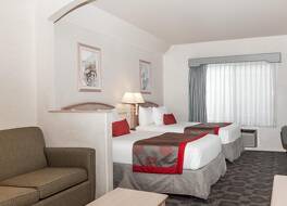 ラマダ バイ ウィンダム ベーカーズフィールド ノース 写真