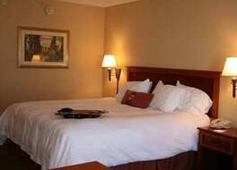 Hampton Inn McHenry 写真