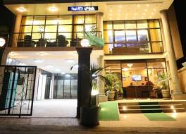 キャラバン ホテル 写真