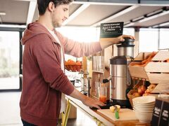 ホテル シャーニー ヴィーン ハウプトバーンホフ 写真