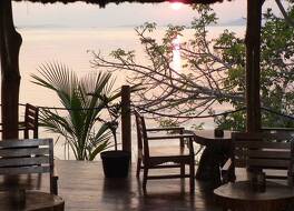 ウェシク エデン ビーチ ホテル 写真