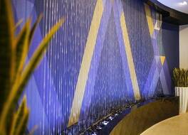 ホリデイ イン エクスプレス ＆ スイーツ ルイビル ダウンタウン バイ IHG 写真