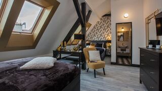 ゴールデン プラハ ルームス