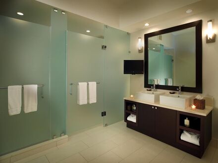 プロヴィデント ドラル アット ザ ブルー 写真