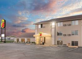 スーパー 8 バイ ウィンダム ウォータータウン 写真