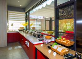 イビス クンミン ベイジン ロード 写真