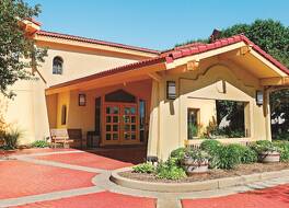 ラ キンタ イン バイ ウィンダム シャンペーン 写真