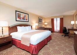 DoubleTree by Hilton Hotel Grand Rapids Airport