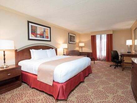 DoubleTree by Hilton Hotel Grand Rapids Airport 写真