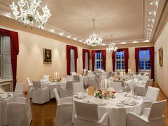 ホテル タッシェンベルクパレス ケンピンスキー 写真