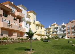 Condominio Jardins Santa Eulalia by Garvetur