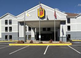 スーパー 8 バイ ウィンダム クロスビル テネシー 写真