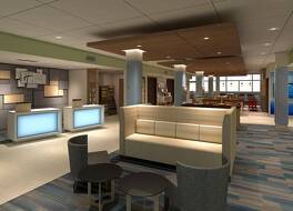 ホリデイ イン エクスプレス ＆ スイーツ ベンセンビル オヘア バイ IHG 写真