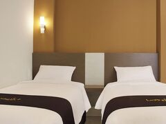 ラックスポイント ホテル スラバヤ 写真