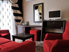 ツーリスト ホテル 写真