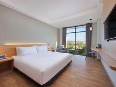 ハーパー クパン バイ アストン 写真