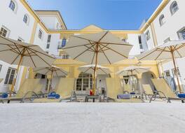 Macia Alfaros. 写真