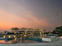 ジュビリー プレステージ ホテル ラチャダーピセーク 写真