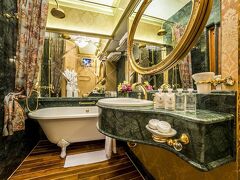 インペリアル ホテル & レストラン 写真