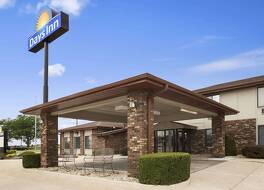 デイズ イン バイ ウィンダム オーグルズビー / スターヴド ロック 写真