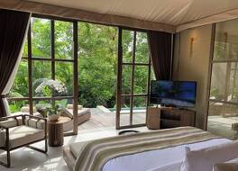 ウブド マス グランピング ラグジュアリー テント 写真