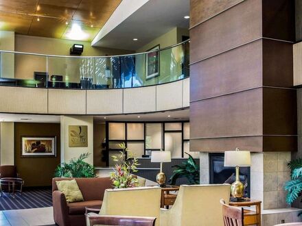 クオリティ イン & スイーツ ピオリア ノース 写真