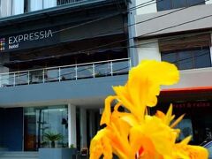 エクスプレシア ホテル マカッサル 写真