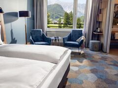 トゥイ ブルー モンタフォン 写真