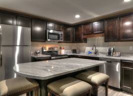 リバー エッジ イン 写真