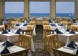 ルネッサンス テル アビブ ホテル 写真