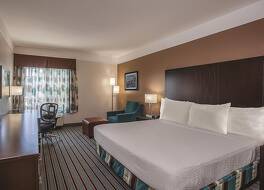 La Quinta Inn & Suites by Wyndham Bakersfield North 写真