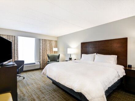 ハンプトン イン シカゴ ナパービル ニア NIU カンファレンス センター 写真