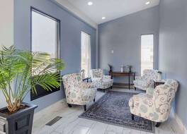 クオリティ イン & スイーツ ブルーミントン ユニバーシティ エリア 写真