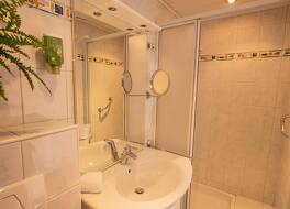 ダス ジンマーブロウ 写真